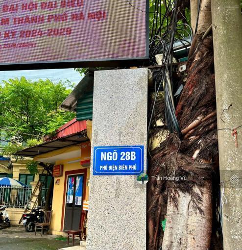 Nhà ngõ 28 điện biên phủ  ba đình, dt 55m2 x 4,5 tầng, mt 4.7m ô tô vào nhà, 2 mặt thoáng