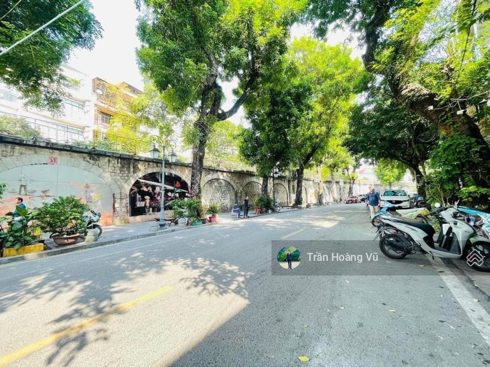 Nhà phố phùng hưng đường ô tô tránh nhau, 2 mặt thoáng, dt 70m2 x 5 tầng, giá nhỉnh 3x tỷ