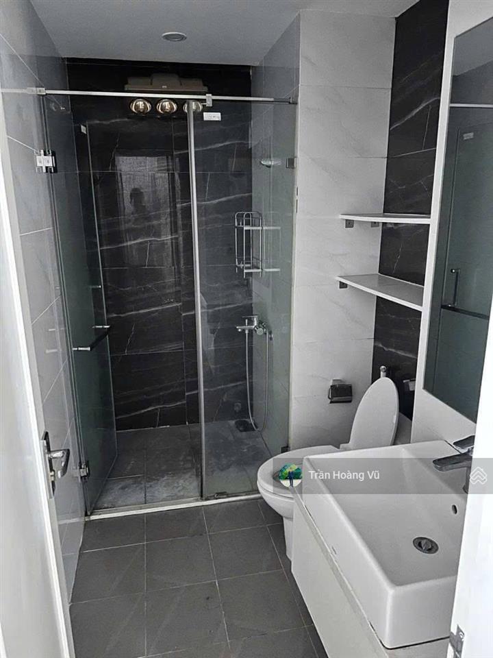 Lô góc 3 ngủ 124m2 full nội thất, có slot ô tô, tầng trung chung cư sông hồng park view 165 thái hà