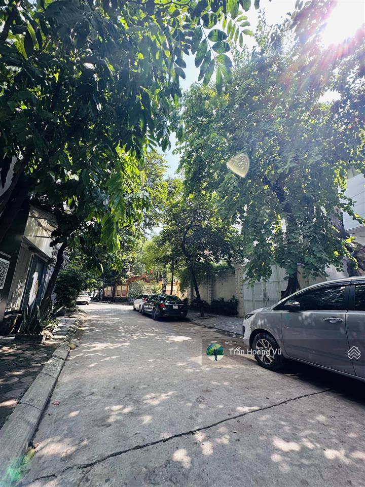 96m2 đất phân lô bộ gd, đường ô tô tránh cách 5m, mặt tiền 9.3m, giá nhỉnh 2x tỷ