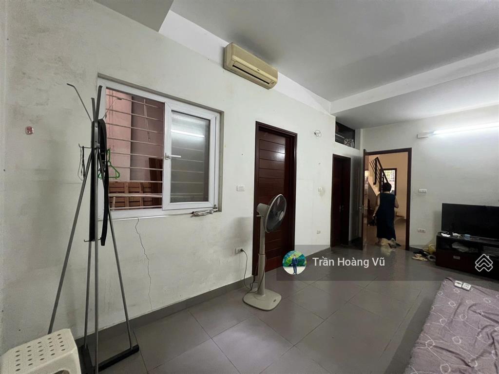Phân lô ngọc khánh ngõ ô tô tránh vỉa hè, dt 52m2 x 5 tầng, mt 6.3m, giá 2x tỷ