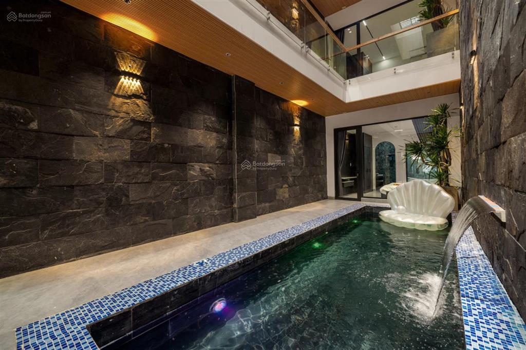 Cho thuê villa khu sơn trà 6pn/7wc  dt 120m*3 tầng giá thuê  80tr
( lưu ý chỉ cho thuê ở 612 t