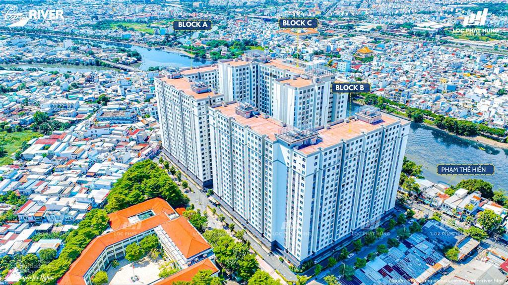 Bán căn hộ 3pn green river quận 8  view hồ bơi  3.350 tỷ nhà mới