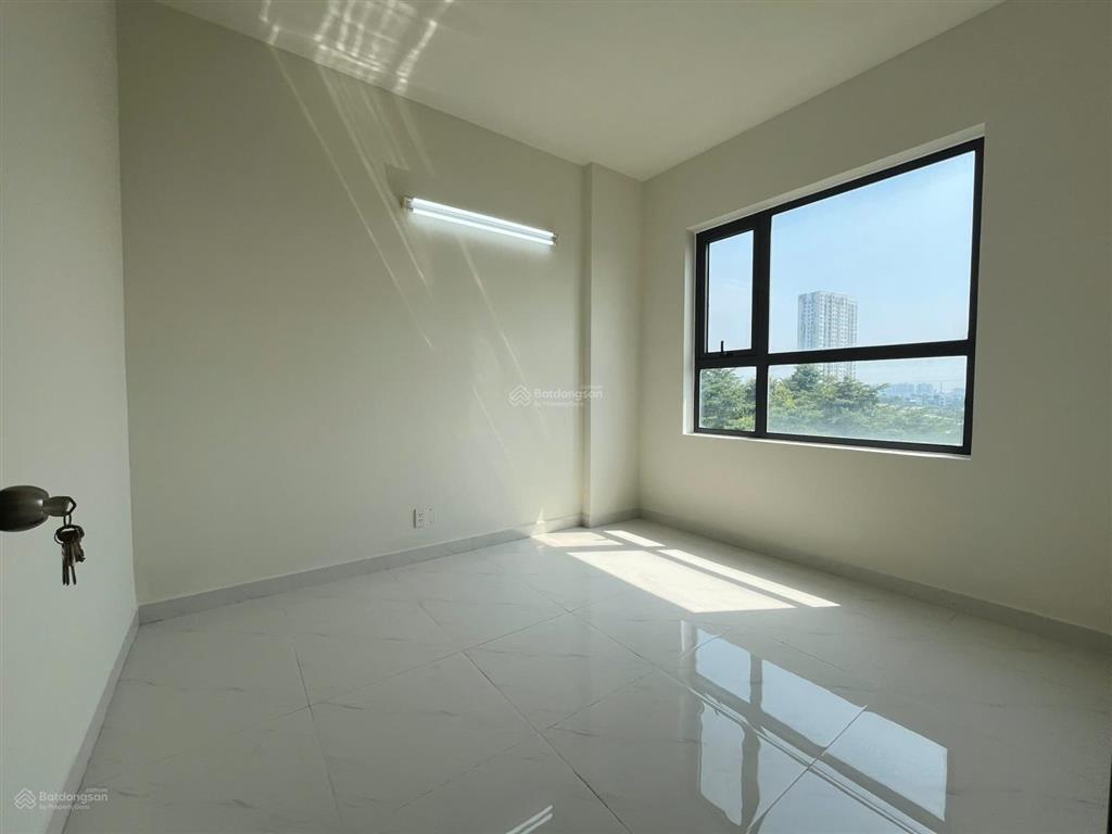 Bán căn hộ 2pn view đông nam green river  70m2