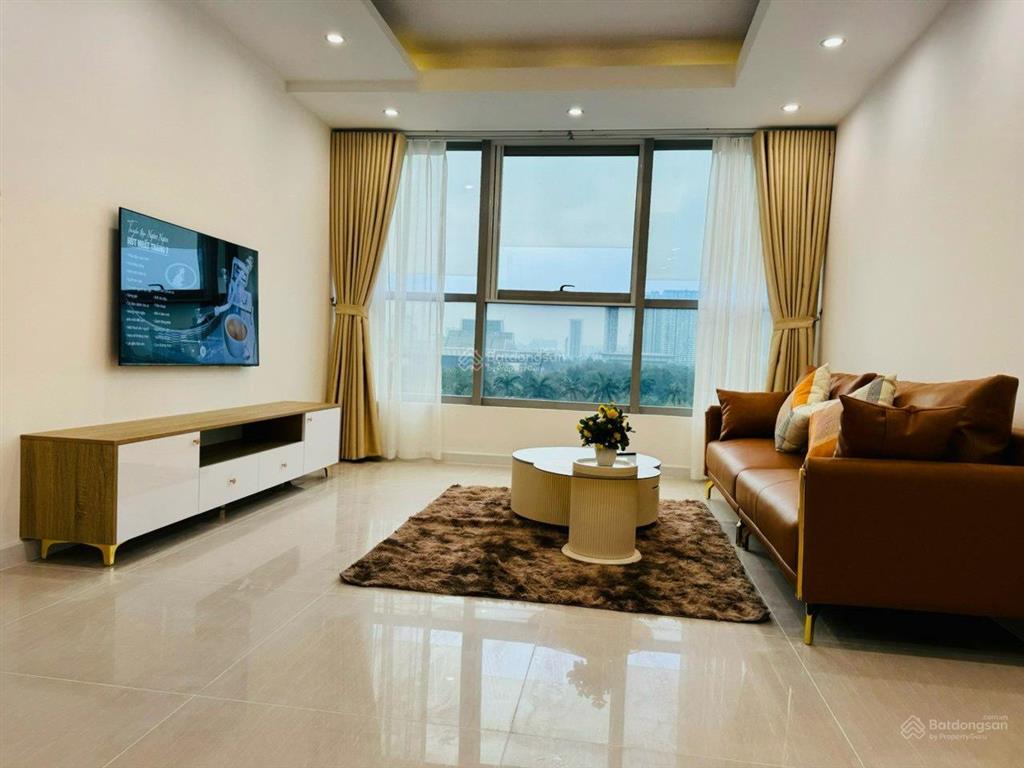Chính chủ bán gấp căn 2 ngủ 87m thăng long number one giá 7.4 tỷ.  0931 429 ***