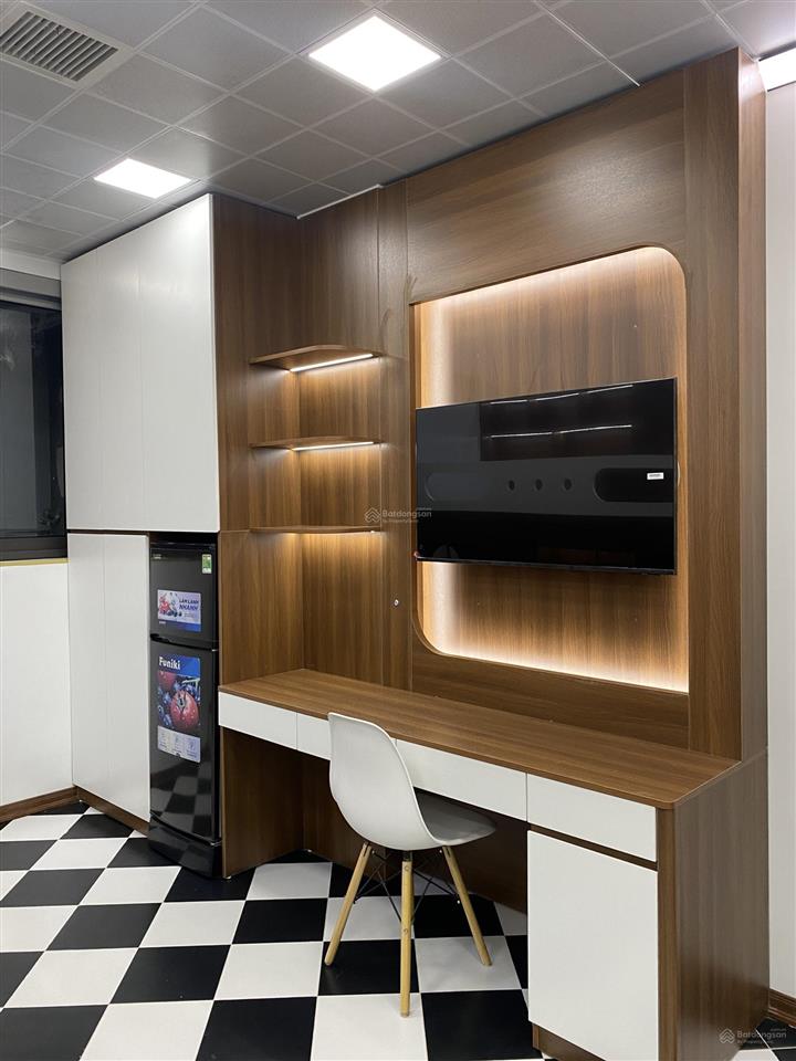 Chính chủ trống 1 phòng studio mới, p402 đủ nội thất cho thuê ngay tại thái hà, đống đa