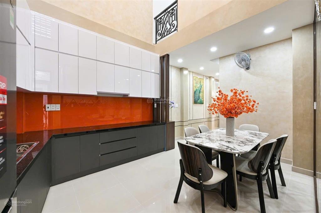 Bán nhà vũ tùng q.bình thạnh, giá 3tỷ890, 48m2, sổ chính chủ, đang cho thuê 18tr/tháng