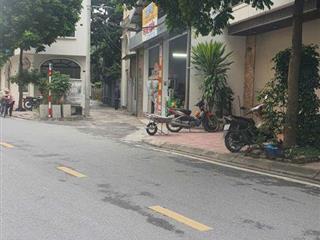 Bán Nhà tại Ngọc Thụy, Long Biên , 75m2, 4 tầng, thang máy, chỉ sách vali về ở, giá 10.9 tỷ