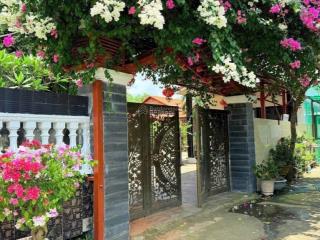 Nhà vườn siêu đẹp hẻm lương văn hội, giá 30tr/m2, đt 706m2 thổ cư pháp lý đầy đủ, hướng tây