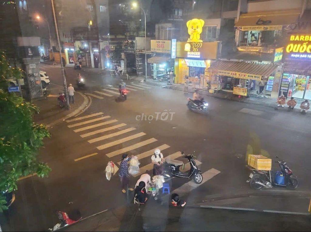 Cho Thuê Nhà GÓC 2MT tại 144 Cô Giang, Phường Cô Giang, Quận 1