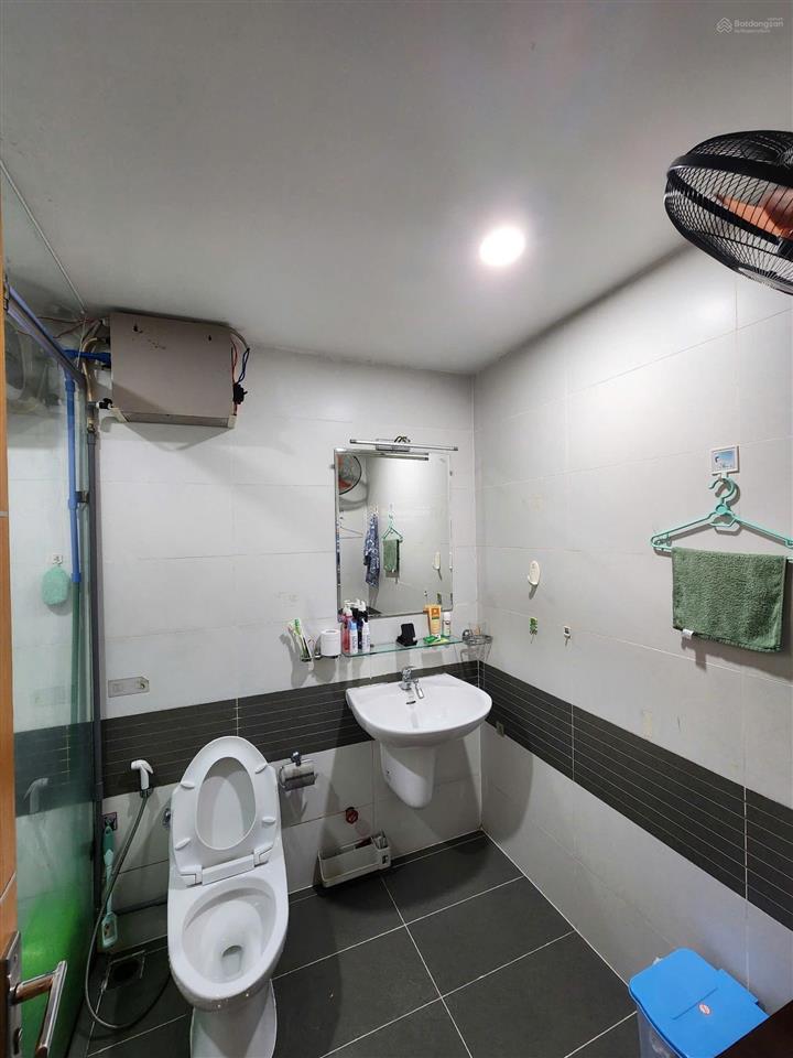 Bán gấp căn hộ him lam chợ lớn, p. bình phú, dt 99m2, giá 5.55 tỷ, tầng 1, có 2 sân vườn, balcon