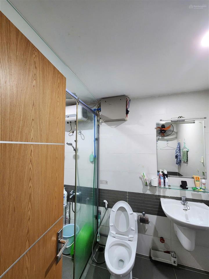 Bán gấp căn hộ him lam chợ lớn, p. bình phú, dt 99m2, giá 5.55 tỷ, tầng 1, có 2 sân vườn, balcon