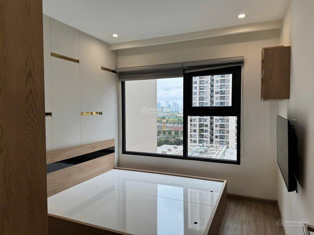 Bán lỗ  căn hộ 2p ngủ tại cầu giấy  hồ tùng mậu  mai dịch  full đồ  sổ hồng  ở ngay 50m2
