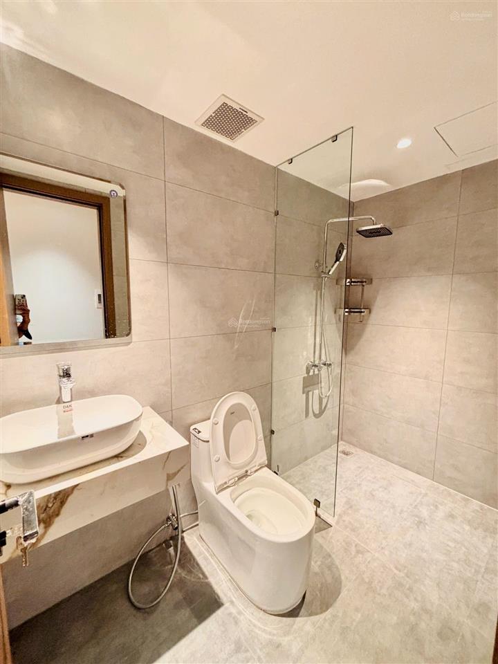 Chính chủ bán lỗ chung cư 3p ngủ 60m2  xuân đỉnh  phạm văn đồng  sổ đỏ  full đồ  ở ngay