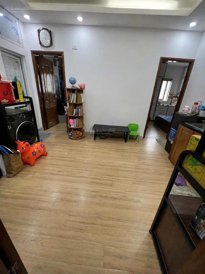 Chính chủ cho thuê căn ccmn 2pn ngủ tại lạc long quân gần hồ tây 200m  full đồ 7tr/tháng