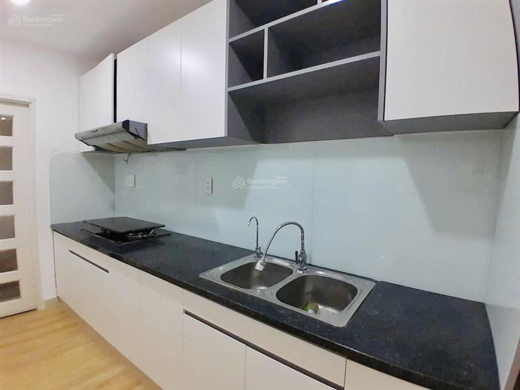Topaz city căn 2 phòng ngủ tầng trung view nội khu mát mẻ