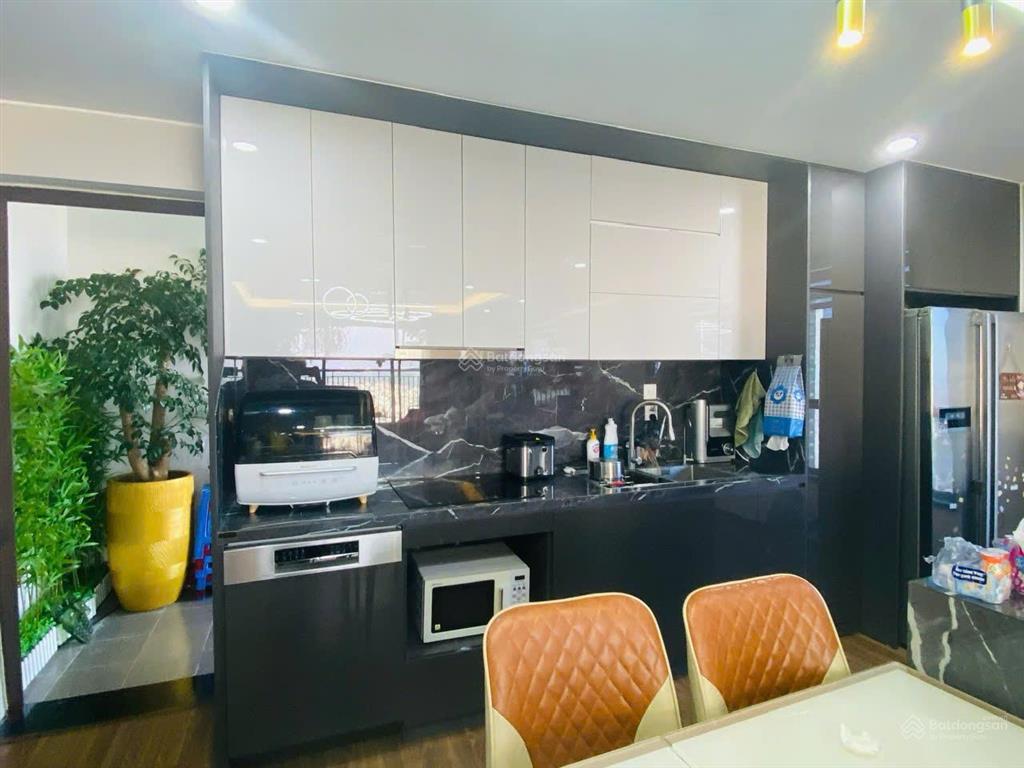 Bán căn góc 2pn udic westlake  mặt đường võ chí công  view hồ tây lotte cực đẹp  full đồ sắn sổ