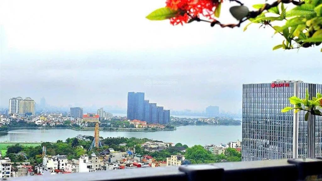 Bán căn góc 2pn udic westlake  mặt đường võ chí công  view hồ tây lotte cực đẹp  full đồ sắn sổ