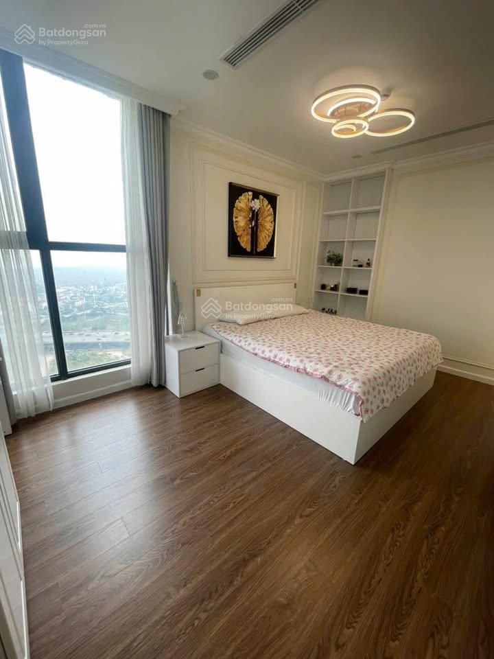 Chủ nhà cần tiền bán gấp căn góc 3pn sunshine riverside  dt 95m2 giá 8,8 tỷ sẵn sổ, view sông hồng