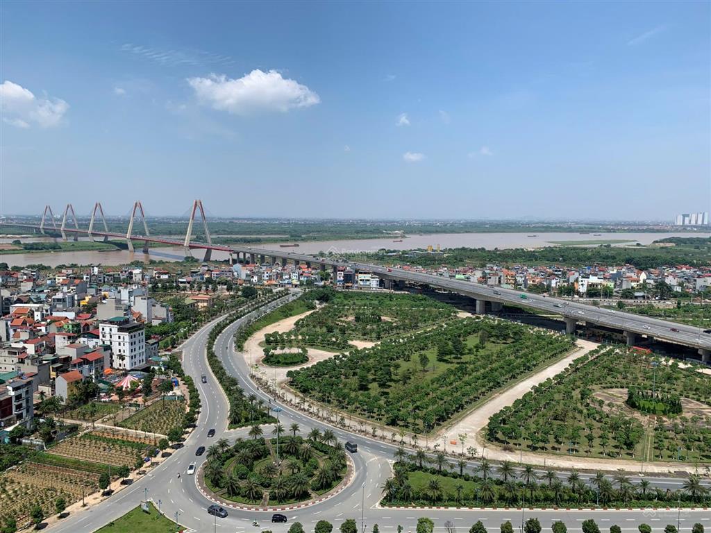 Chủ nhà cần tiền bán gấp căn góc 3pn sunshine riverside  dt 95m2 giá 8,8 tỷ sẵn sổ, view sông hồng