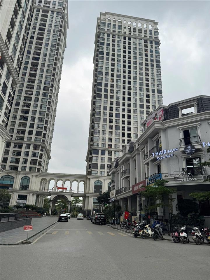 Chính chủ bán lô biệt thự sunshine riverside  mặt đường 30m dt 150m2  xây 4 tầng + 1 hầm