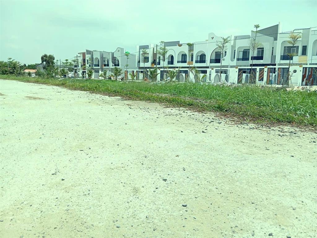 Đất bến lức giáp bình chánh, full thổ cư