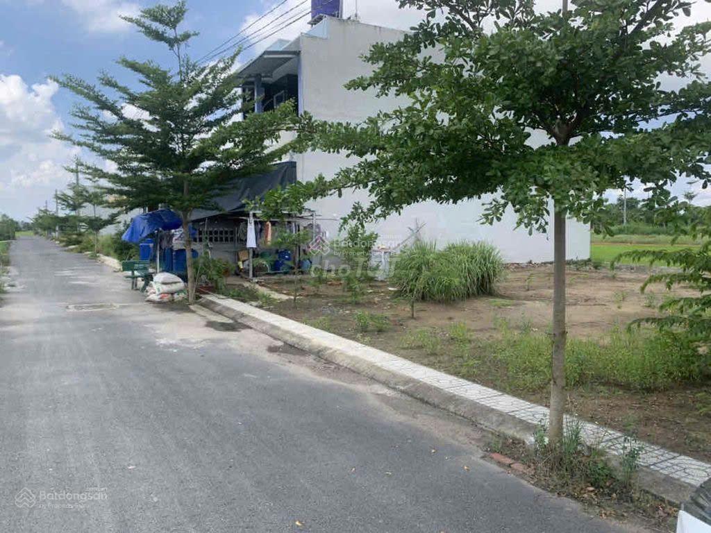 Bán đất 2 mặt tiền đường 19/5, xã tân lân, huyện cần đước, giá đầu tư