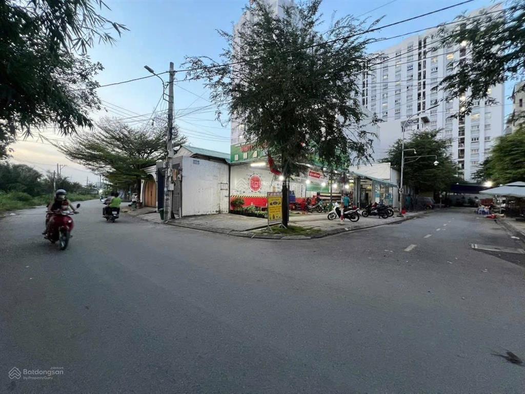 Bán đất mặt tiền hẻm 92 đường vườn lài, giá 12.3 tỷ, diện tích 5 x 38m