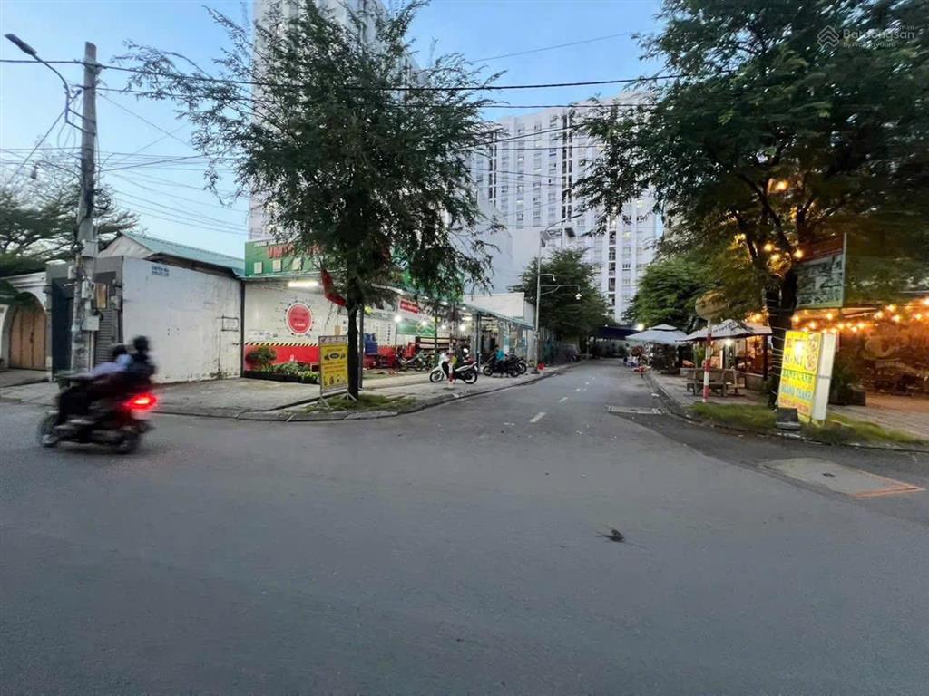 Bán đất mặt tiền hẻm 92 đường vườn lài, giá 12.3 tỷ, diện tích 5 x 38m