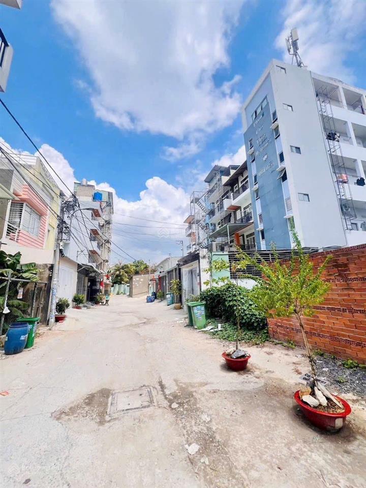 Bán đất hẻm 43/46 đường vườn lài giá 6,3 tỷ gần trường đại học nguyễn tất thành