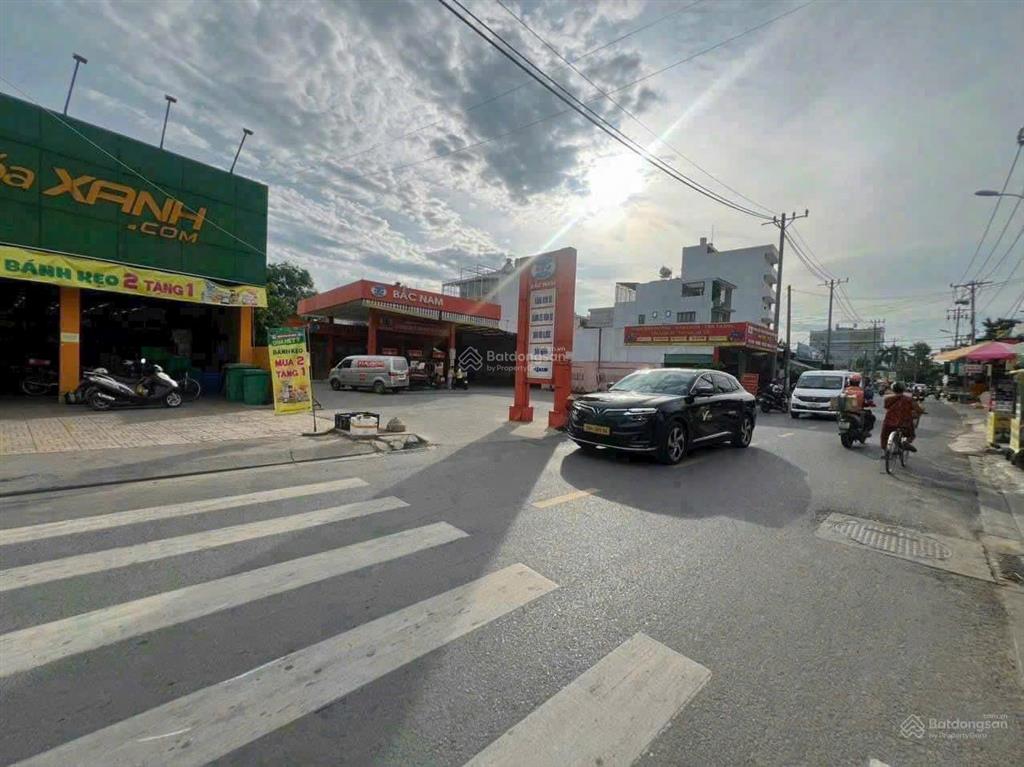 Bán gấp nhà cấp 4 mặt tiền đường vườn lài giá 35 tỷ diện tích 9 x 38m