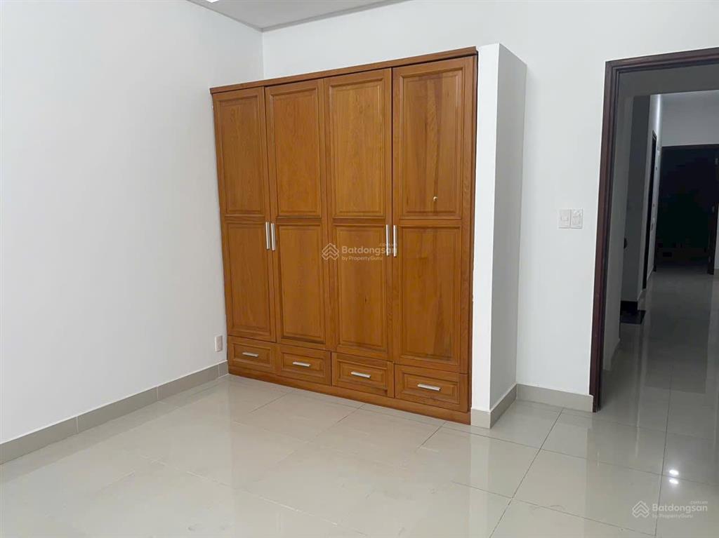 Bán nhà 1 trệt 2 lầu mặt tiền đường vườn lài giá 15.9 tỷ diện tích 4 x 38m
