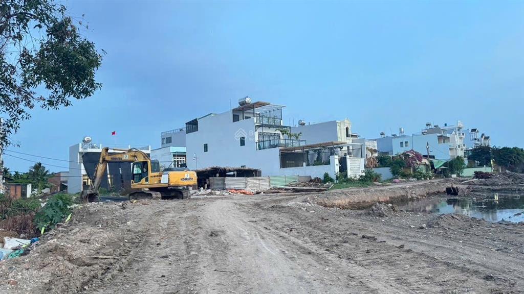 Cần bán đất 5 x 33m mặt tiền sông vàm thuật giá rẻ như cho