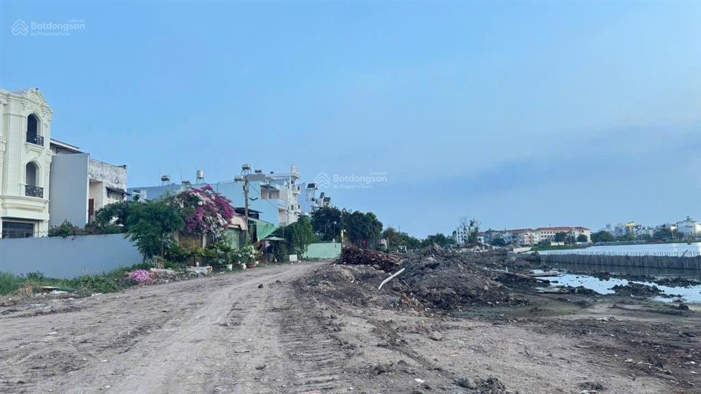 Cần bán đất 5 x 33m mặt tiền sông vàm thuật giá rẻ như cho