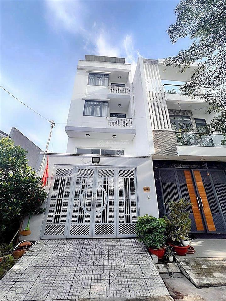 Cần bán gấp nhà 1 trệt 1 lửng 2 lầu đường võ thị thừa giá 7,5 tỷ