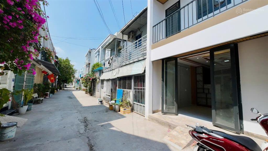 Kẹt tiền cần bán căn nhà 1 trệt 1 lầu hẻm đường an phú đông 25 với giá rẻ bèo nhèo