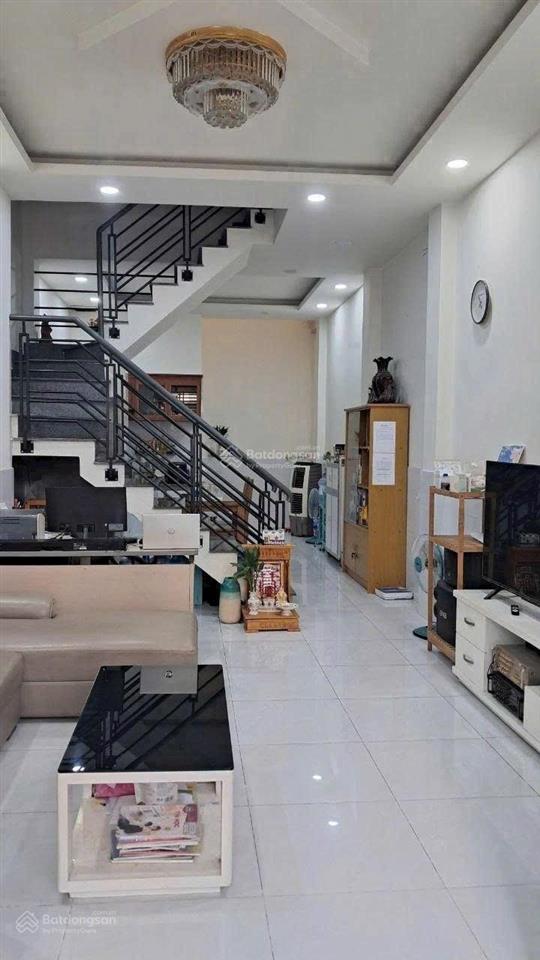 Kẹt tiền bán gấp căn nhà hẻm 154/5 đường vườn lài giá 6,9 tỷ nhà 3.5 tấm