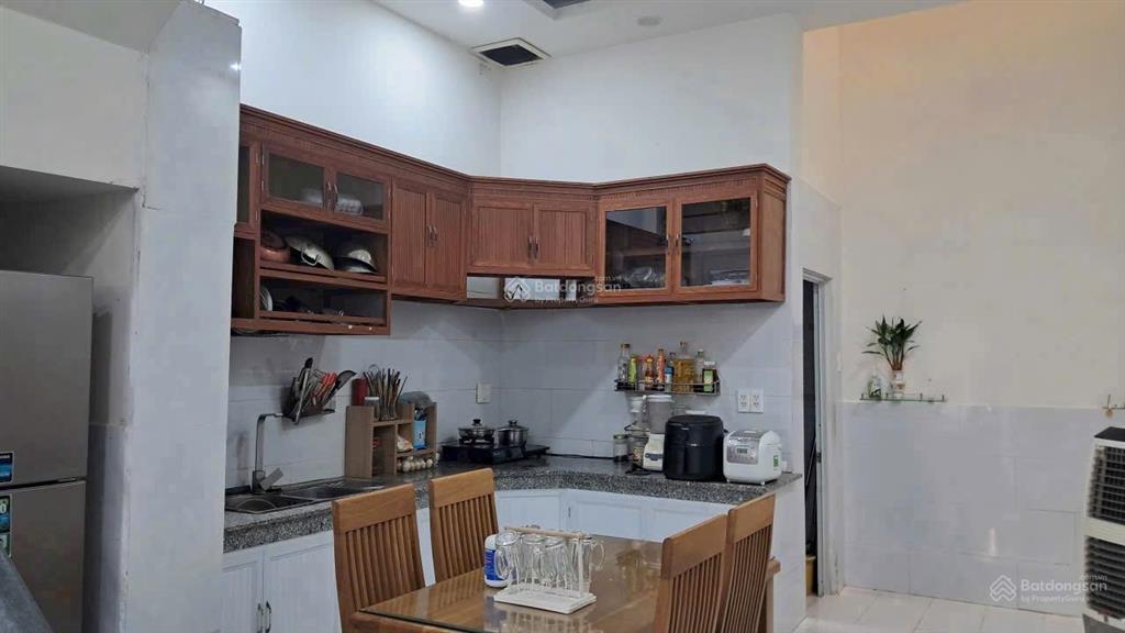 Kẹt tiền bán gấp căn nhà hẻm 154/5 đường vườn lài giá 6,9 tỷ nhà 3.5 tấm