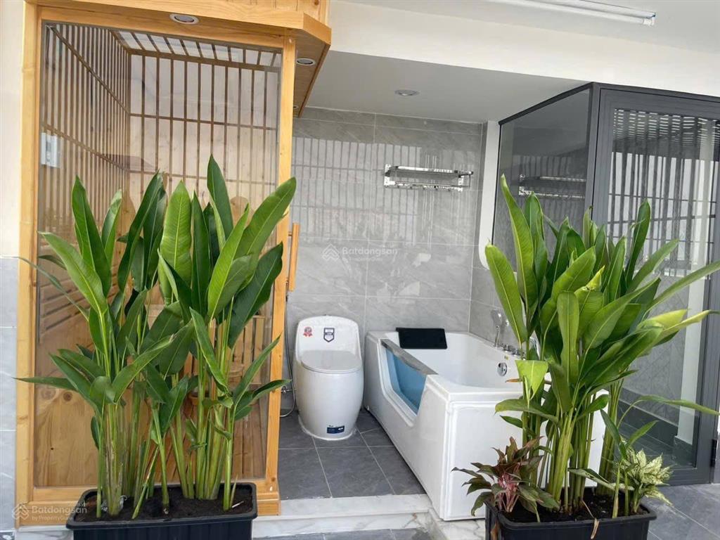 Cần bán nhà 1 trệt 1 lửng 2 lầu 1 tum ngay chợ cầu đồng giá 6.6 tỷ