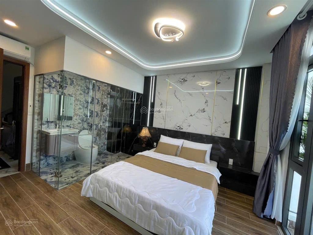 Cần bán nhà 1 trệt 1 lửng 2 lầu 1 tum ngay chợ cầu đồng giá 6.6 tỷ