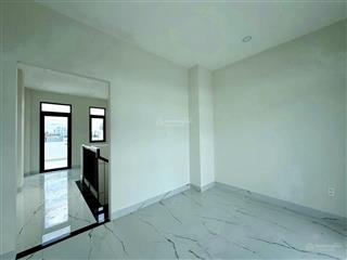 Cần bán gấp để đi nước ngoài nhà 3.5 tấm hẻm 154 đường vườn lài