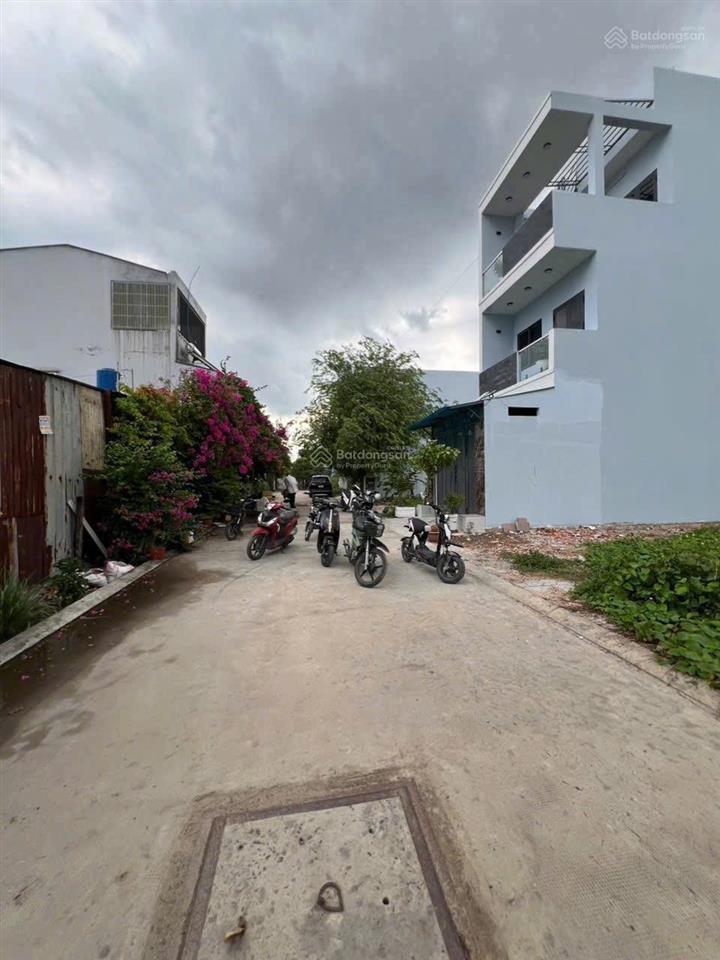Cần bán đẹp hẻm 224 đường vườn lài giá 7,990 tỷ diện tích 109m