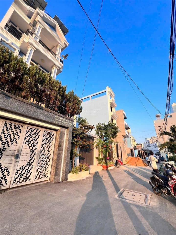 Gấp gấp hẻm 362 đường vườn lài giá 8.6 tỷ diện tích 4.4 x 25m