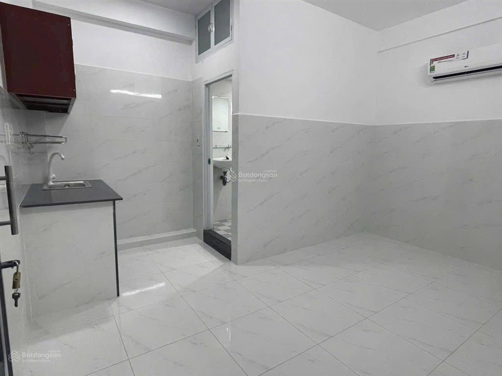 Bán căn hộ rộng đẹp hẻm 154 đường vườn lài