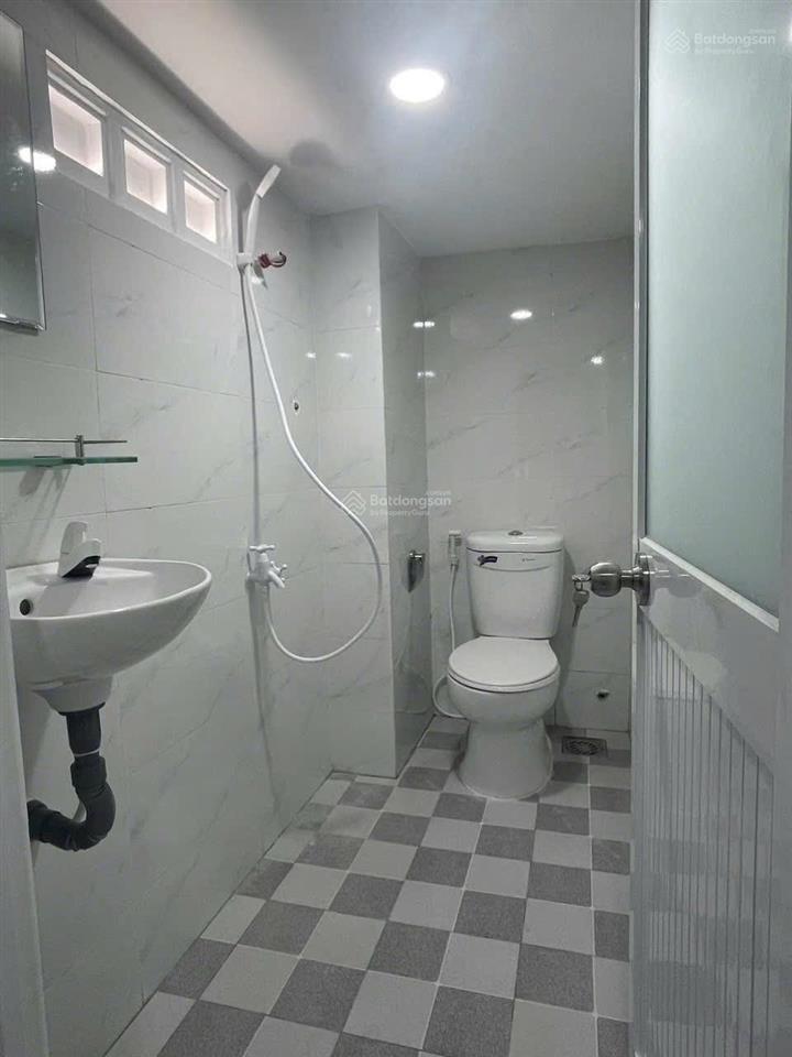 Bán căn hộ rộng đẹp hẻm 154 đường vườn lài