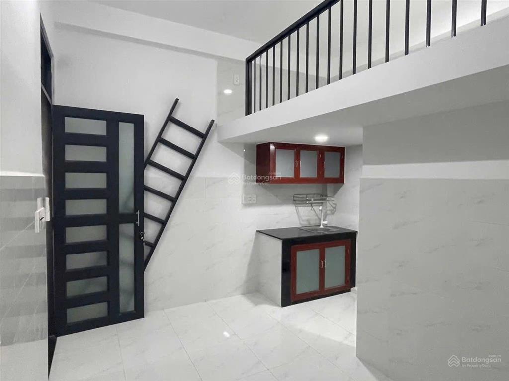 Bán căn hộ rộng đẹp hẻm 154 đường vườn lài