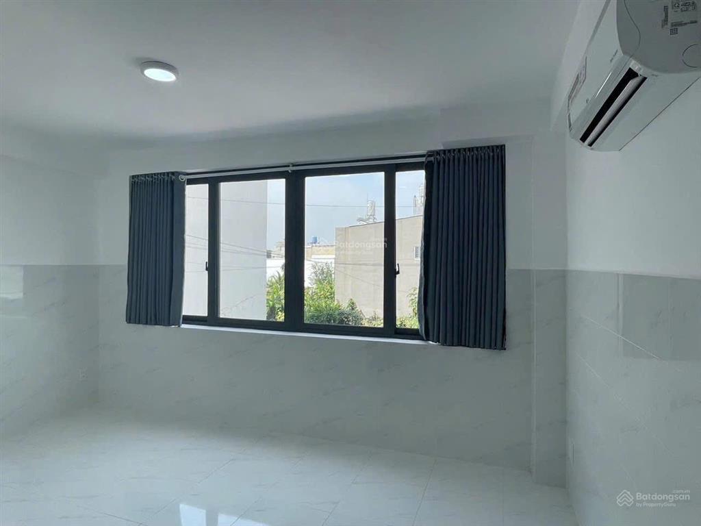 Bán căn hộ rộng đẹp hẻm 154 đường vườn lài
