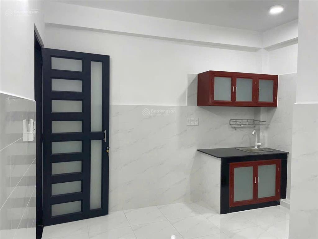 Bán căn hộ rộng đẹp hẻm 154 đường vườn lài