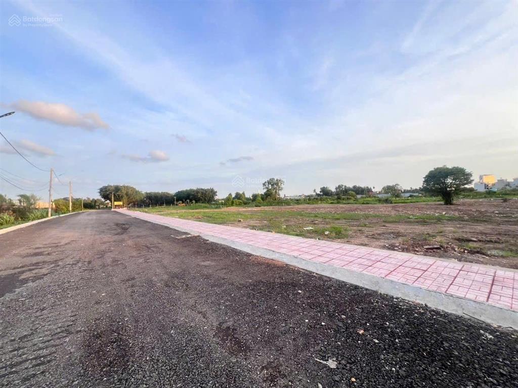 Cần bán lô đất đẹp gần sông sài gòn phường an phú đông diện tích 68m giá 5 tỷ