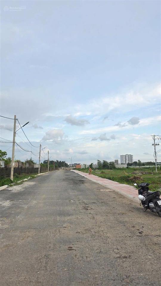 Cần bán lô đất đẹp gần sông sài gòn phường an phú đông diện tích 68m giá 5 tỷ